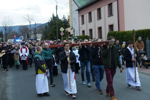 Z Leszczyn na Złote Łany - Miejska Droga Krzyżowa w Bielsku-Białej 2023