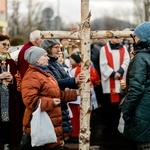 Wałbrzych. Miejska Droga Krzyżowa w parafii Podwyższenia Krzyża Świętego