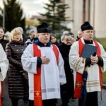 Wałbrzych. Miejska Droga Krzyżowa w parafii Podwyższenia Krzyża Świętego