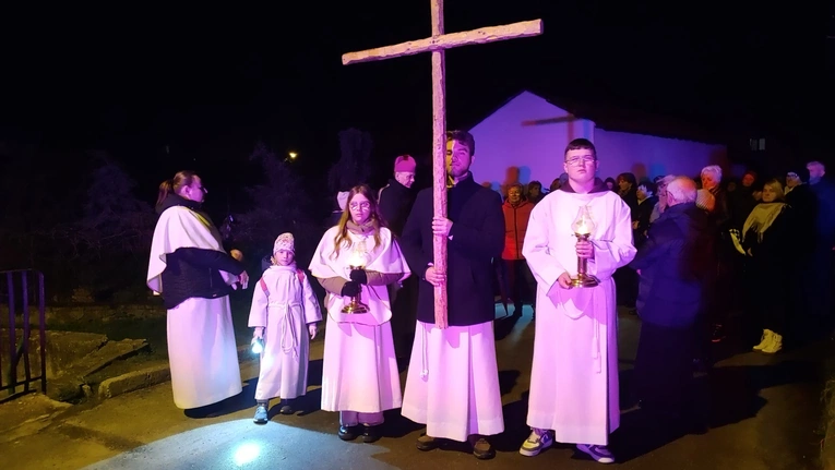 Łagiewniki. Droga Krzyżowa do trzech krzyży