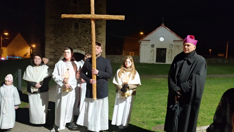 Łagiewniki. Droga Krzyżowa do trzech krzyży