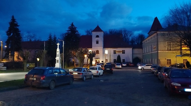 Łagiewniki. Droga Krzyżowa do trzech krzyży