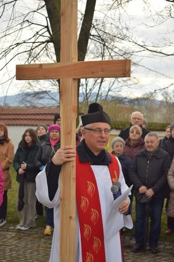 Ząbkowice Śl. Miejska Droga Krzyżowa ze św. Jadwigą i św. Janem Pawłem II 