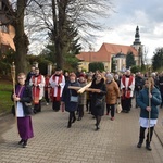 Ząbkowice Śl. Miejska Droga Krzyżowa ze św. Jadwigą i św. Janem Pawłem II 