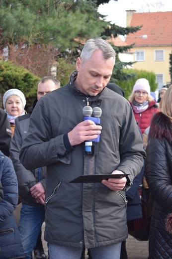 Ząbkowice Śl. Miejska Droga Krzyżowa ze św. Jadwigą i św. Janem Pawłem II 