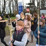 Ząbkowice Śl. Miejska Droga Krzyżowa ze św. Jadwigą i św. Janem Pawłem II 