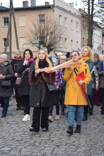 Ząbkowice Śl. Miejska Droga Krzyżowa ze św. Jadwigą i św. Janem Pawłem II 