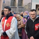 Ząbkowice Śl. Miejska Droga Krzyżowa ze św. Jadwigą i św. Janem Pawłem II 