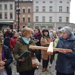 Ząbkowice Śl. Miejska Droga Krzyżowa ze św. Jadwigą i św. Janem Pawłem II 