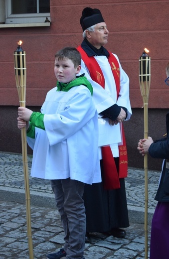 Ząbkowice Śl. Miejska Droga Krzyżowa ze św. Jadwigą i św. Janem Pawłem II 