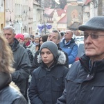 Ząbkowice Śl. Miejska Droga Krzyżowa ze św. Jadwigą i św. Janem Pawłem II 