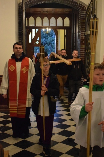 Ząbkowice Śl. Miejska Droga Krzyżowa ze św. Jadwigą i św. Janem Pawłem II 