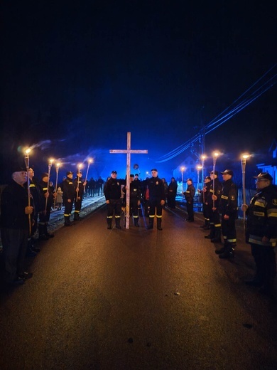 Gwrzyjałki. Droga Krzyżowa