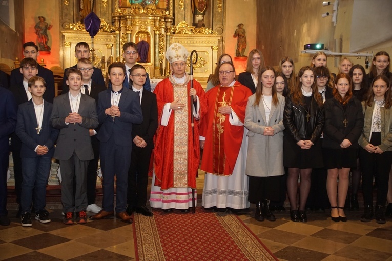 Bierzmowanie u św. Mikołaja w Świebodzicach