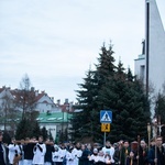 Krzyżu święty, nade wszystko... Droga Krzyżowa ulicami Gocławia