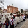 Procesja wyruszyła z Rynku Starego Miasta.