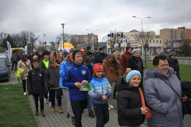 VII Marsz Pamięci Jana Pawła II w Kędzierzynie-Koźlu