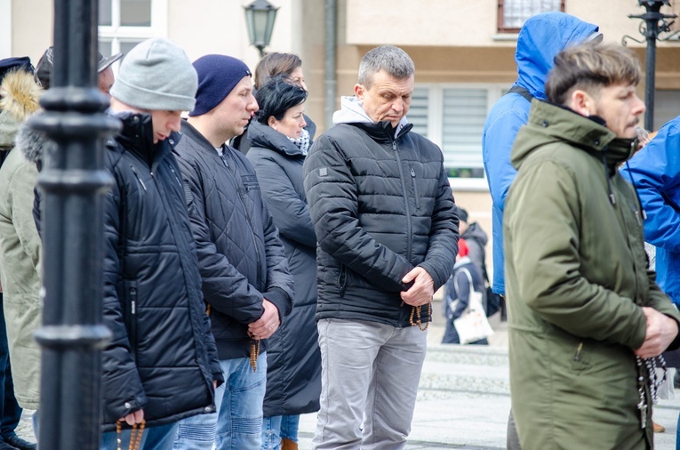 Kwietniowy różaniec z Wojownikami Maryi