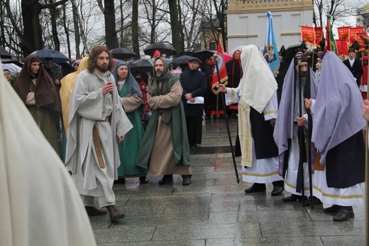 Chwalebne Misterium Męki Pańskiej w Piekarach Śl.