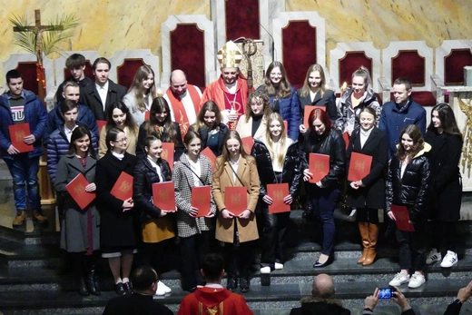 Błogosławieństwo 142 ceremoniarzy i 27 animatorów diecezji w bielskim Sercu 2023