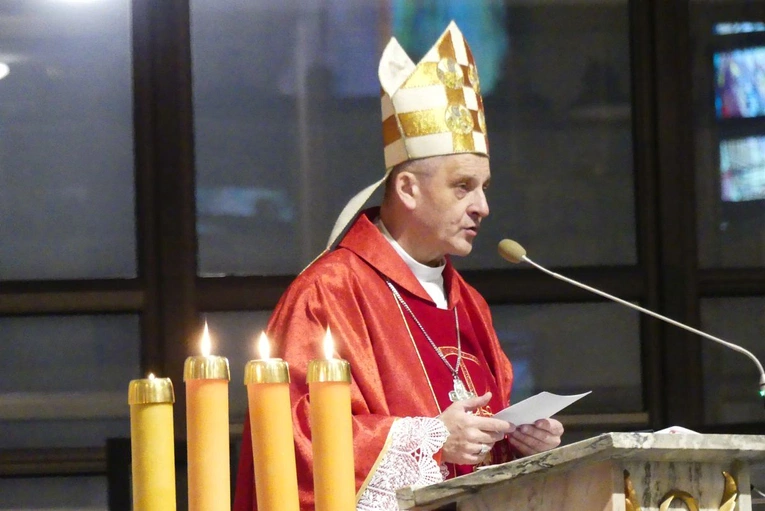 Błogosławieństwo 142 ceremoniarzy i 27 animatorów diecezji w bielskim Sercu 2023