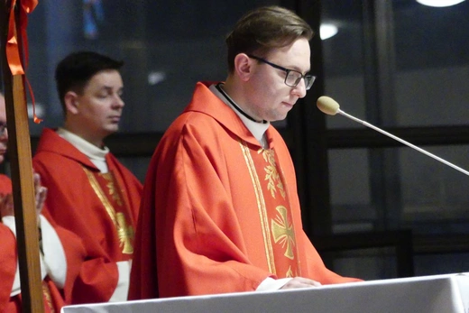 Błogosławieństwo 142 ceremoniarzy i 27 animatorów diecezji w bielskim Sercu 2023