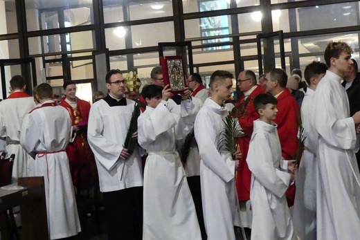 Błogosławieństwo 142 ceremoniarzy i 27 animatorów diecezji w bielskim Sercu 2023