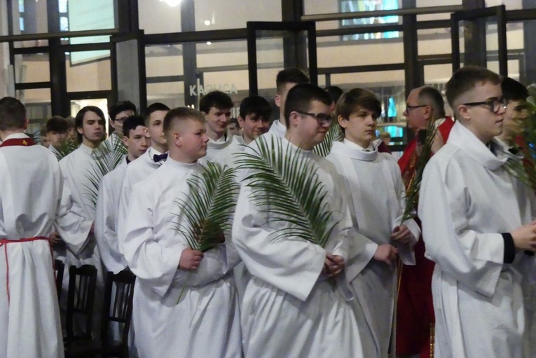 Błogosławieństwo 142 ceremoniarzy i 27 animatorów diecezji w bielskim Sercu 2023