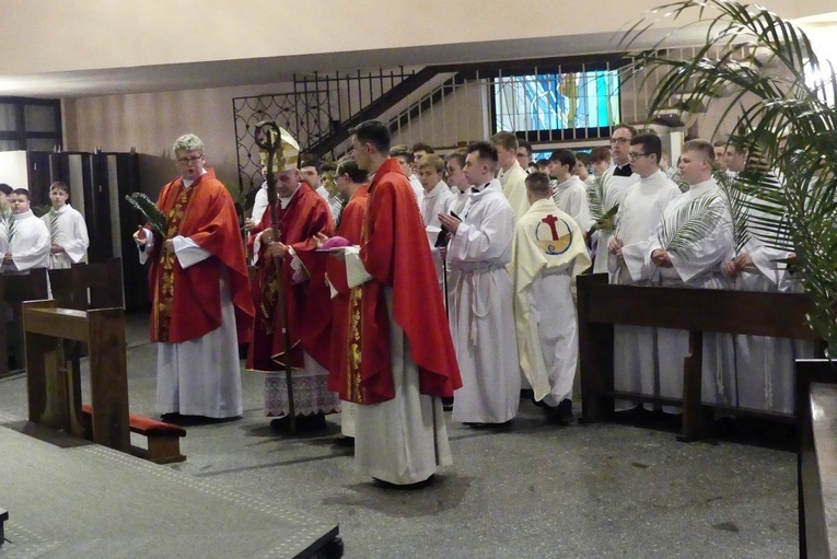 Błogosławieństwo 142 ceremoniarzy i 27 animatorów diecezji w bielskim Sercu 2023