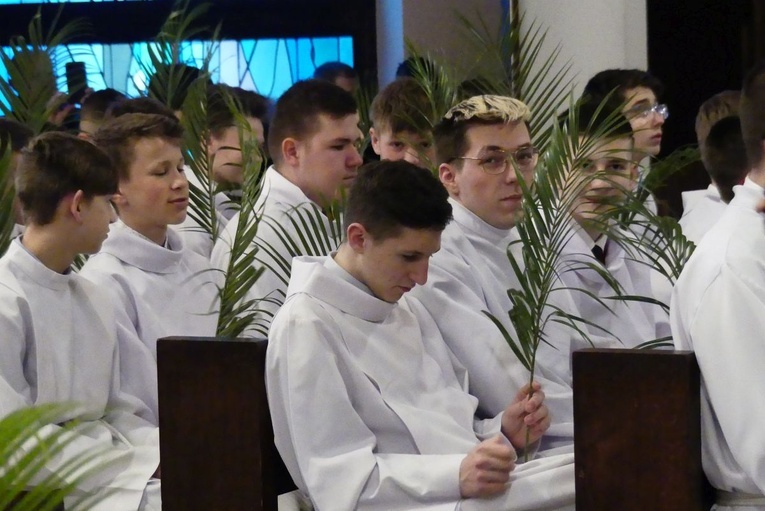 Błogosławieństwo 142 ceremoniarzy i 27 animatorów diecezji w bielskim Sercu 2023