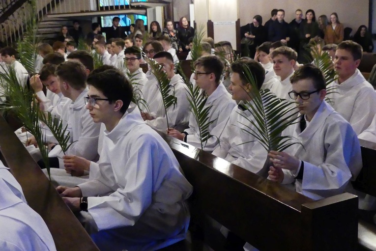 Błogosławieństwo 142 ceremoniarzy i 27 animatorów diecezji w bielskim Sercu 2023