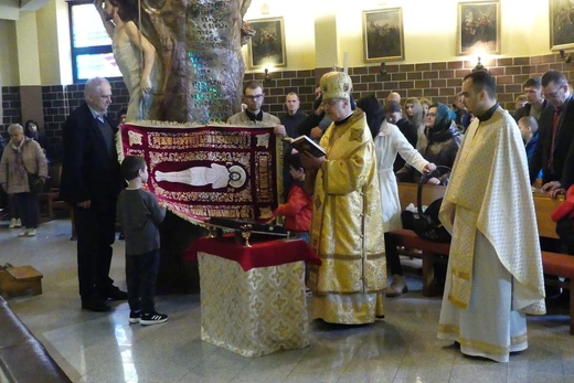 Abp Eugeniusz Popowicz odwiedził greckokatolicki ośrodek duszpasterski na Leszczynach