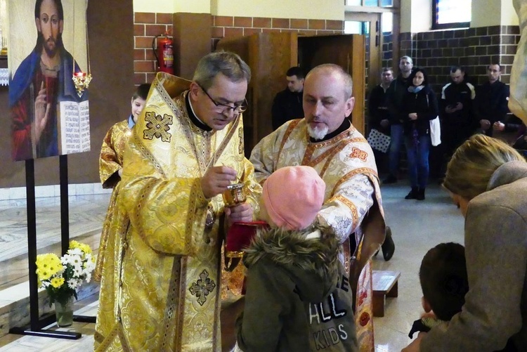 Abp Eugeniusz Popowicz odwiedził greckokatolicki ośrodek duszpasterski na Leszczynach