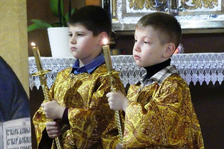 Abp Eugeniusz Popowicz odwiedził greckokatolicki ośrodek duszpasterski na Leszczynach