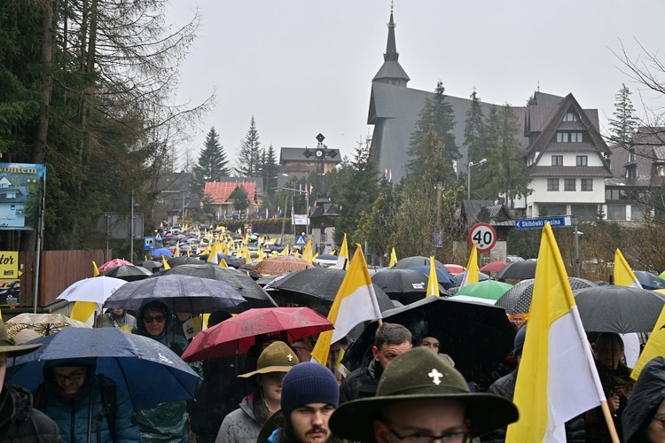 Marsz w obronie Jana Pawła II w Zakopanem