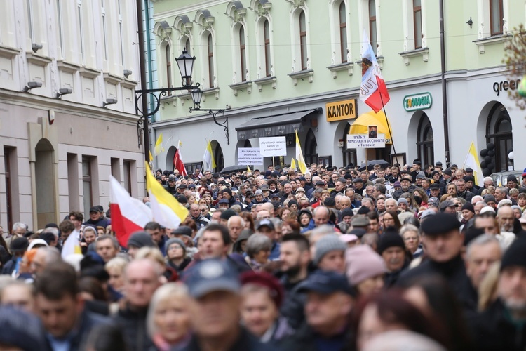 Marsz w obronie dziedzictwa Jana Pawła II