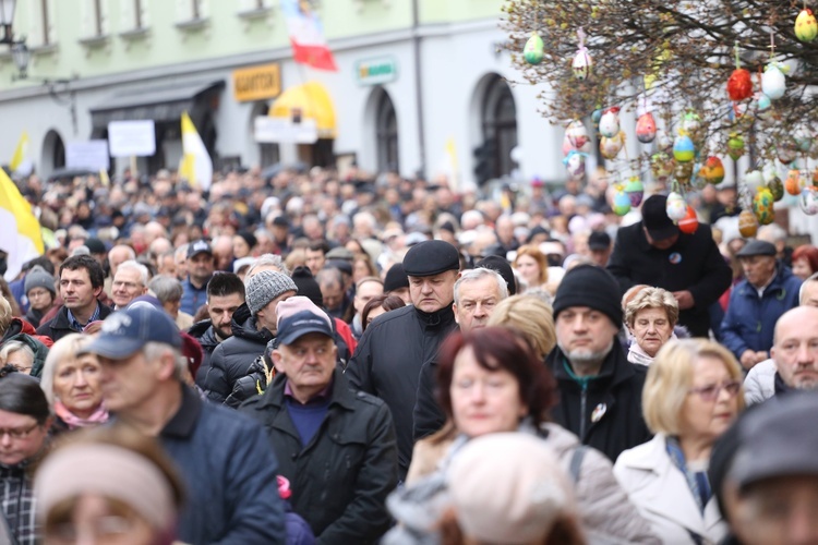 Marsz w obronie dziedzictwa Jana Pawła II