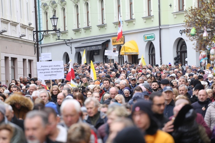 Marsz w obronie dziedzictwa Jana Pawła II