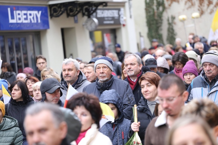 Marsz w obronie dziedzictwa Jana Pawła II