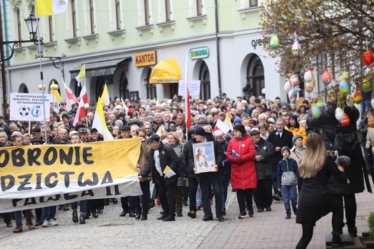 Marsz w obronie dziedzictwa Jana Pawła II