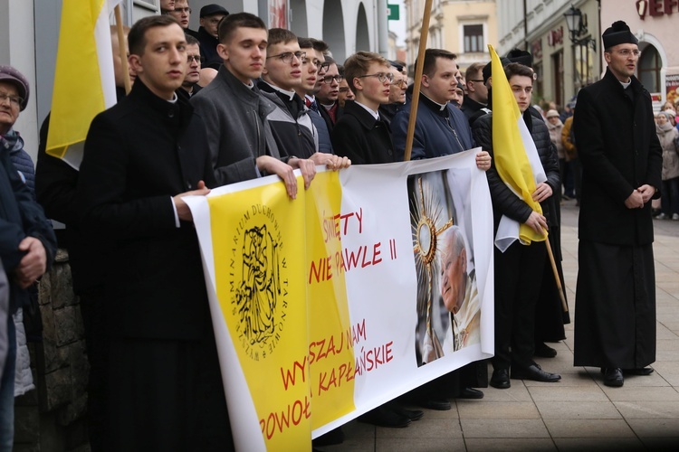 Marsz w obronie dziedzictwa Jana Pawła II