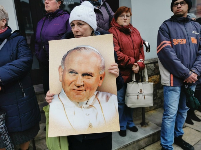 Marsz w obronie dziedzictwa Jana Pawła II