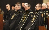 Modlitwa bielszczan przed pomnikiem św. Jana Pawła II - 2 kwietnia 2023 r.
