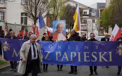 Polacy we Francji oddali hołd św. Janowi Pawłowi II