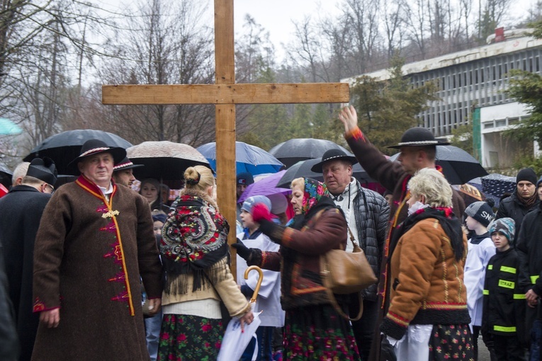 Szczawnica. Droga Krzyżowa ze św. Janem Pawłem II
