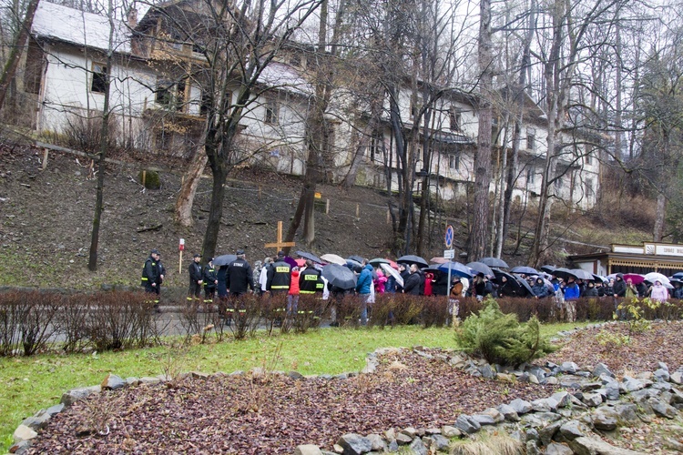 Szczawnica. Droga Krzyżowa ze św. Janem Pawłem II