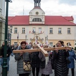 Biała Droga Krzyżowa w Żarach