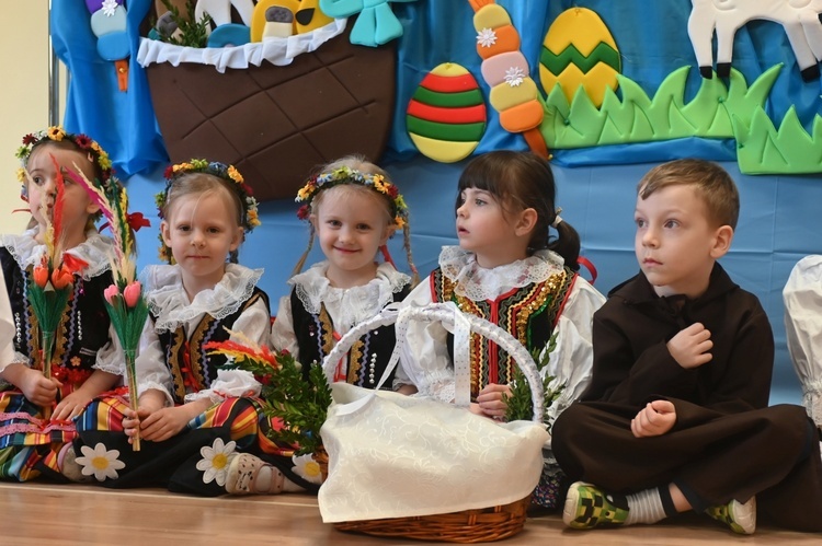 Świdnica. Przedszkolaki u prezentek gotowe na Wielkanoc