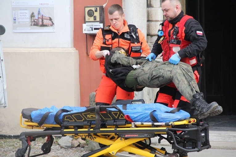 Uczniowie KLO uratowani