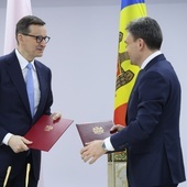 Premier Morawiecki w Kiszyniowie: staramy się wyciągnąć do Mołdawii pomocną dłoń i ustabilizować sytuację w tym kraju 
